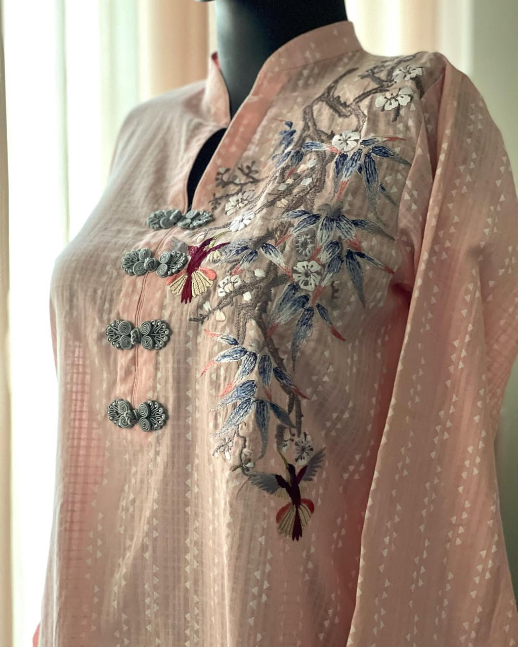 Soft Pink Embroidered Kurta with Floral Detail
